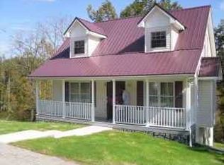 8398 Brandenburg Rd, Leitchfield, KY 42754