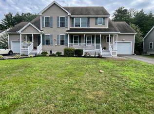 18 Jean Dr, Seabrook, NH 03874