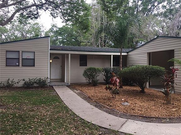 2nd image of 2611 Martha Ln