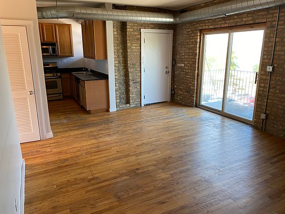 2nd image of 1223 W Greenleaf Ave APT 3N