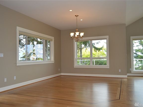 5th image of 11310 NW Quiet Waters Way