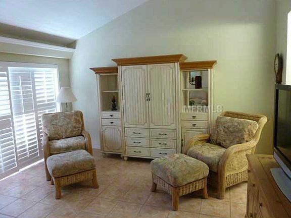 5th image of 4653 Winston Ln N