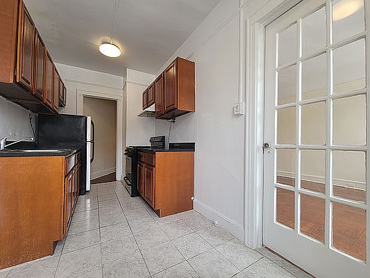 1st image of 4415 43rd Ave #3E