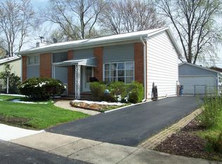 115 E Montana Ave, Glendale Heights, IL 60139