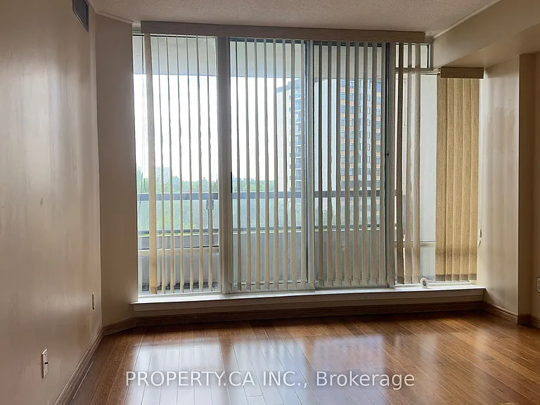 1131 Steeles Ave W #609 — Photo 22