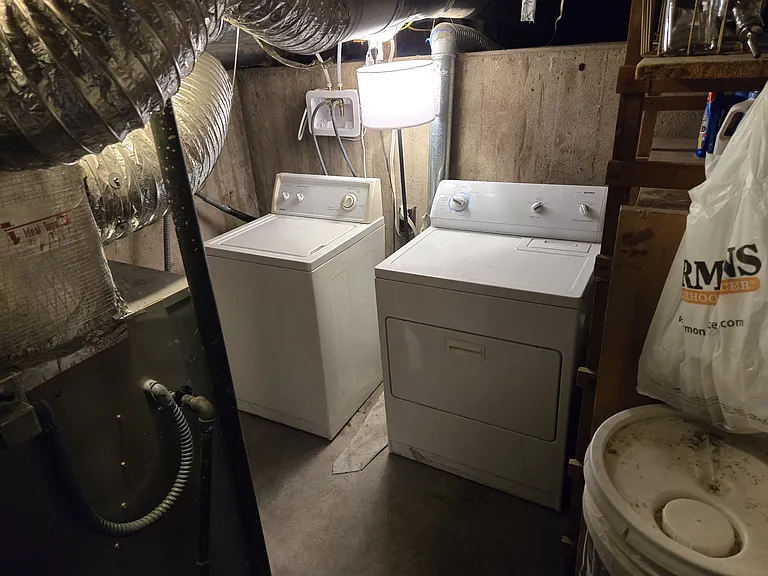 120 W Center St — Photo 14