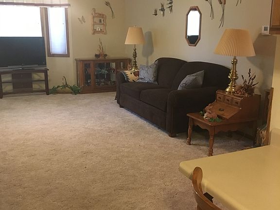 2nd image of 530 W Superior St #4