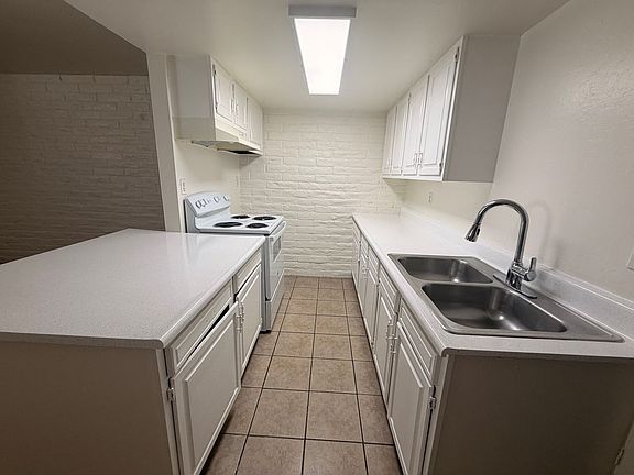 3rd image of 16621 N 25th St APT 13