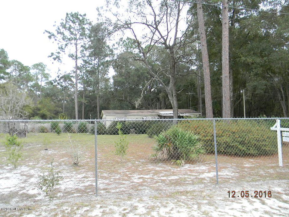 2nd image of 140 Woodland Ln