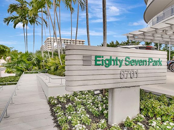 4th image of 8701 Collins Ave #403
