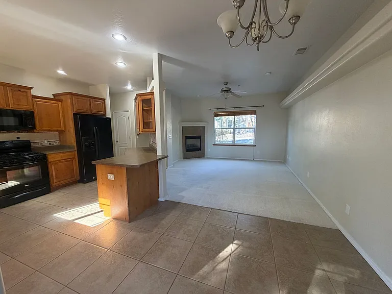 3844 E Jacamar Dr — Photo 4