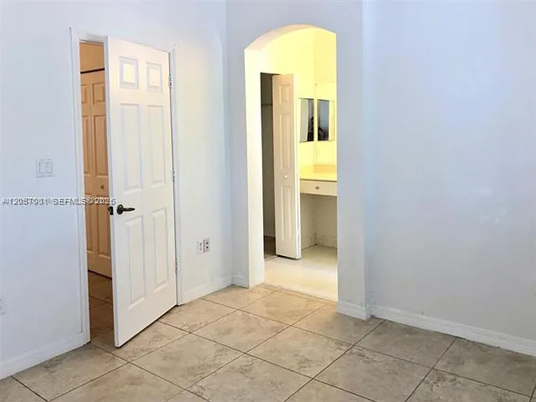 8527 NW 108th Ave #Townhouse 4-41 — Photo 6