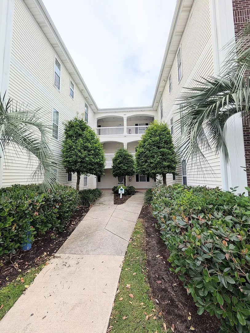 Ground Floor River Oaks Condo - Long Term Rental in Myrtle Beach, SC — Photo 2