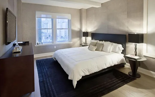 Rented by Arwell Realty | media 21