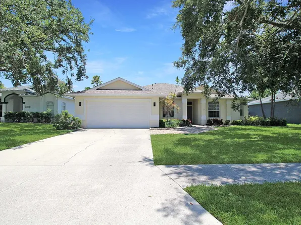 4815 77th St E, Bradenton, FL 34203