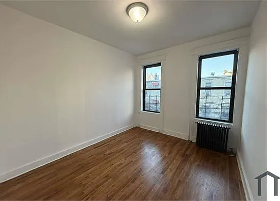 45 Newport St #2F — Photo 9