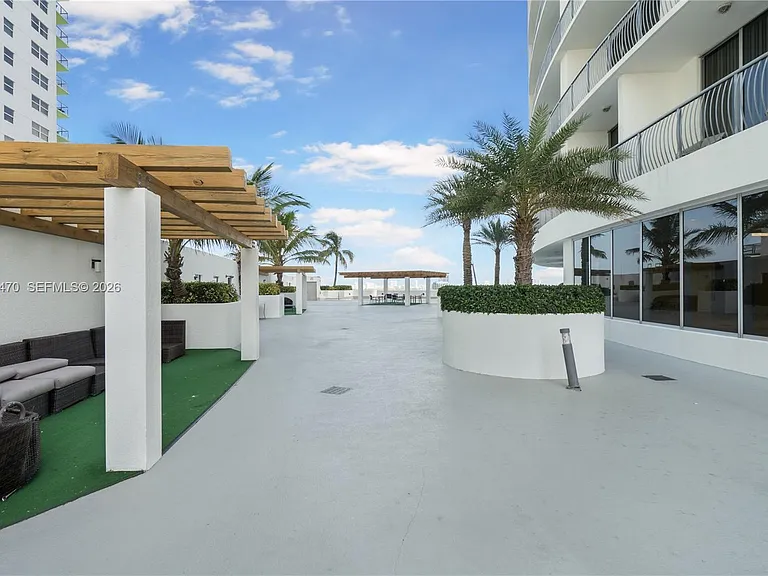 1750 N Bayshore Dr #3409 — Photo 24