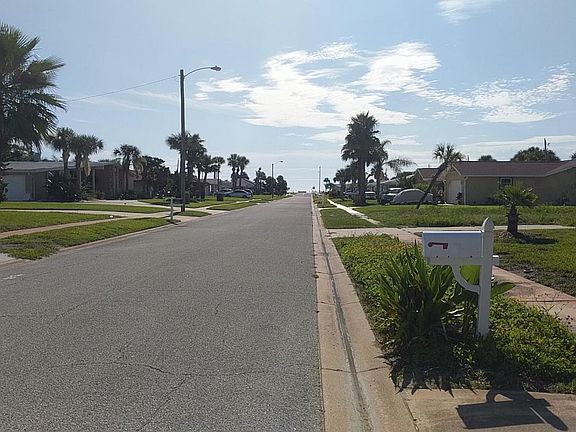 2nd image of 118 Beau Rivage Dr