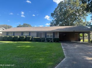 307 Holly St, Vidalia, LA 71373