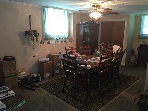 2nd image of 2131 Sparta Park