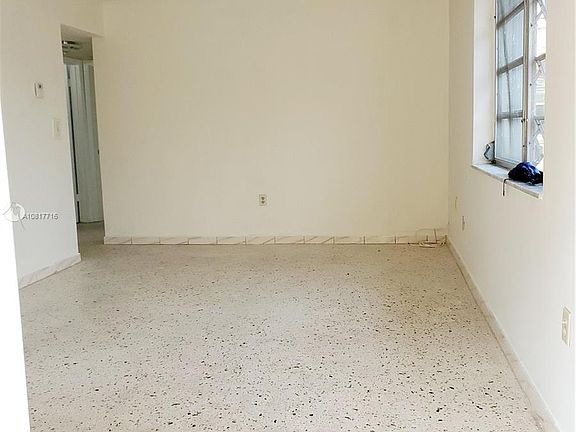 5th image of 210 NW 55th Ct #210
