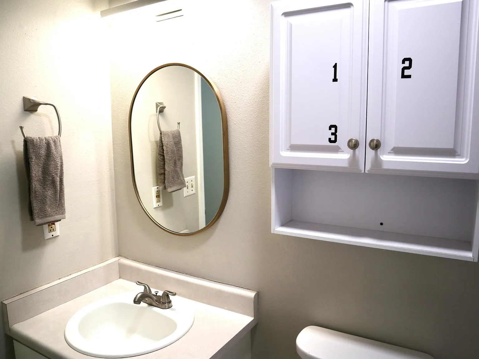 4 bed, 2.0 bath, 1400 sqft, $905 — Photo 4
