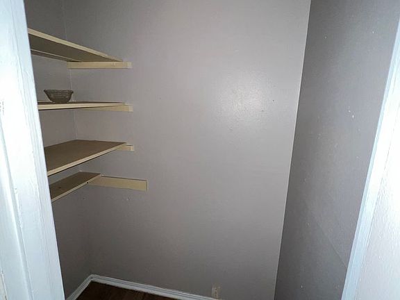 4th image of 2770 Amherst St
