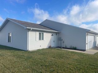514 27th Ave NW, Minot, ND 58703