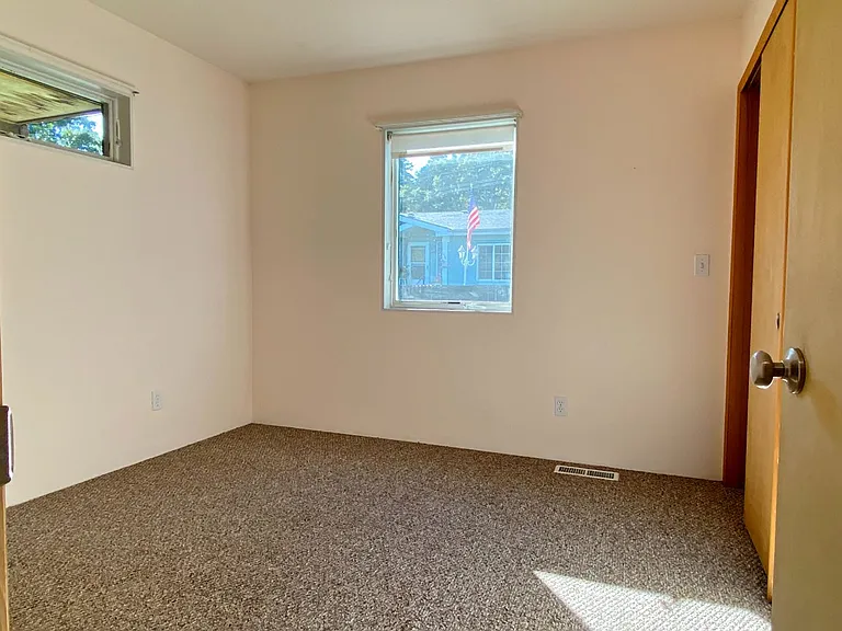 29 Annie Ln — Photo 14