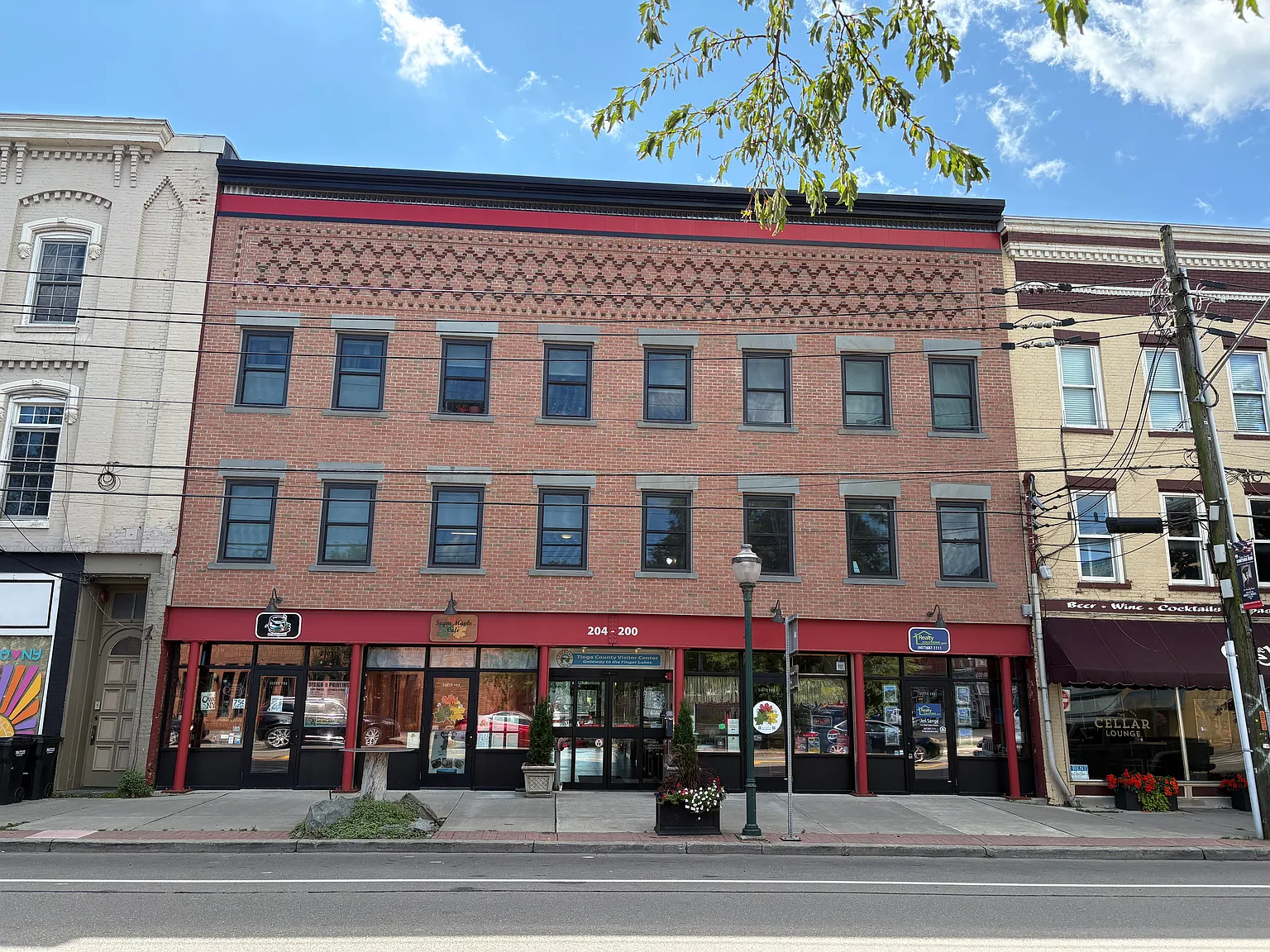 1 bed, 850 sqft, $1,240 — Photo 1