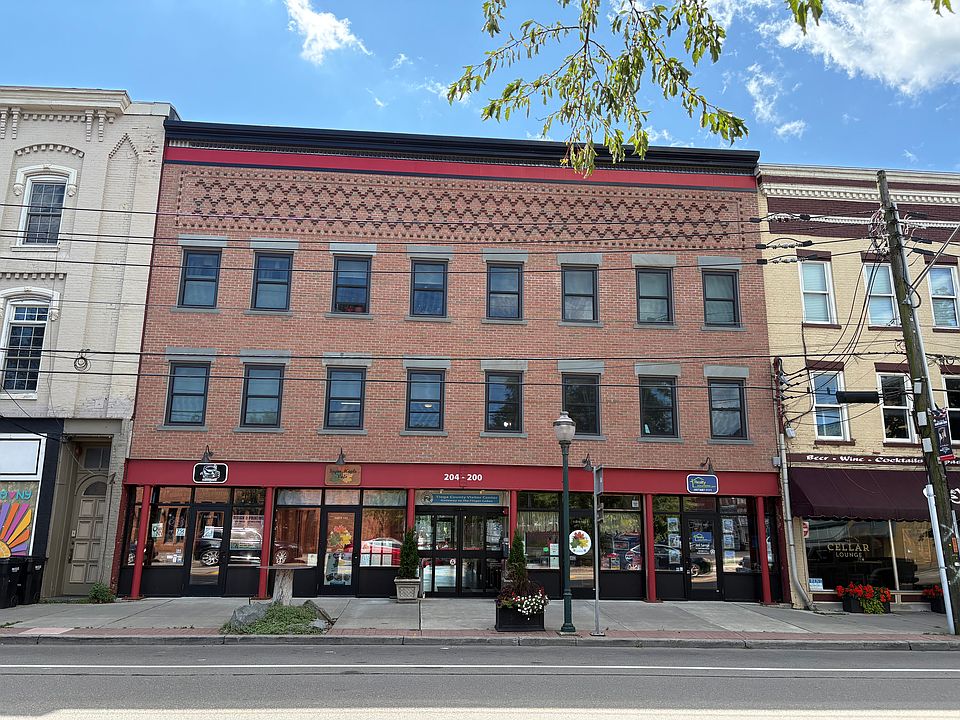 1st image of 200-204 E Front St