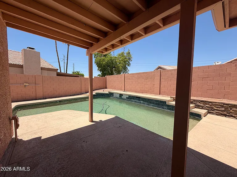 908 N Gregory Pl — Photo 25