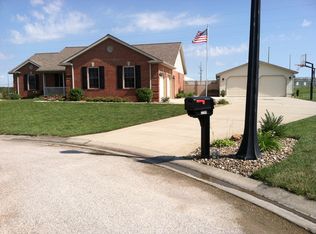 2244 N Marie Ct, Huntingburg, IN 47542