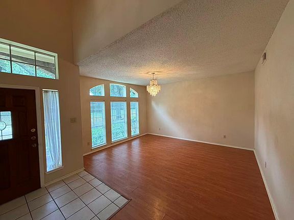 5th image of 2210 Robinsons Ferry Rd