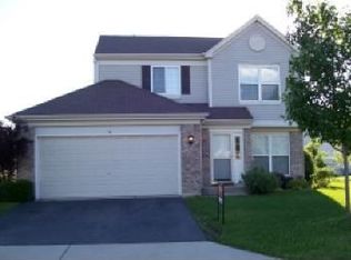 11 Farmington Ct, South Elgin, IL 60177