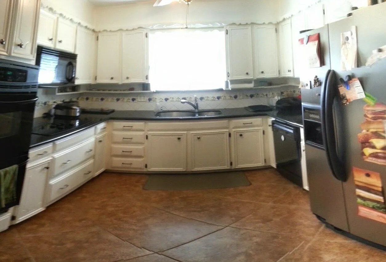 4 bed, 1824 sqft, $600 — Photo 3