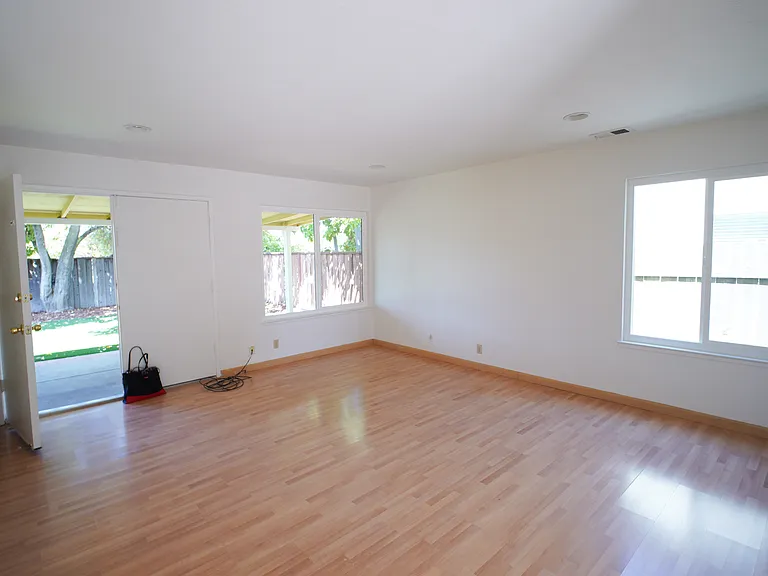 1510 Sierraville Ave — Photo 7