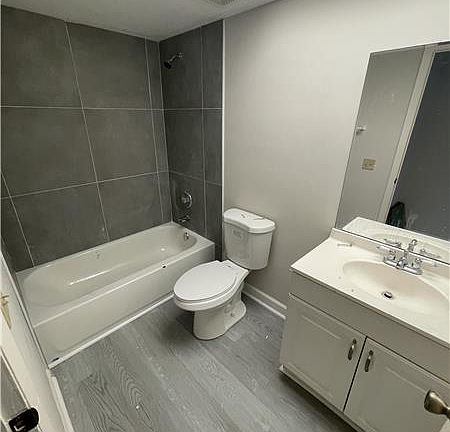 5th image of 27600 Southview Dr
