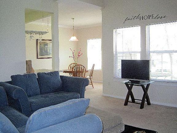3rd image of 1246 Canyon Creek Cir