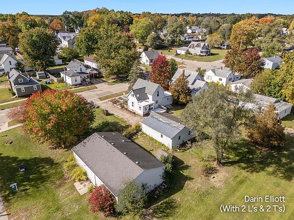 3rd image of 610 Root St