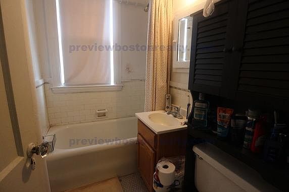 2nd image of 1630 Commonwealth Ave #Rc22
