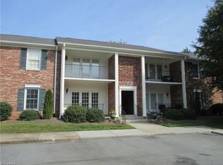 12F Fountain Manor Dr, Greensboro, NC 27405