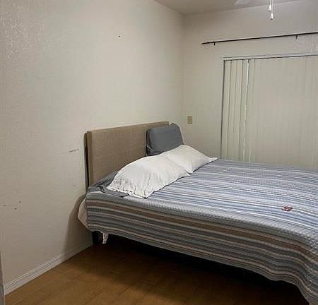 3rd image of 164 SW Peacock Blvd APT 33-203