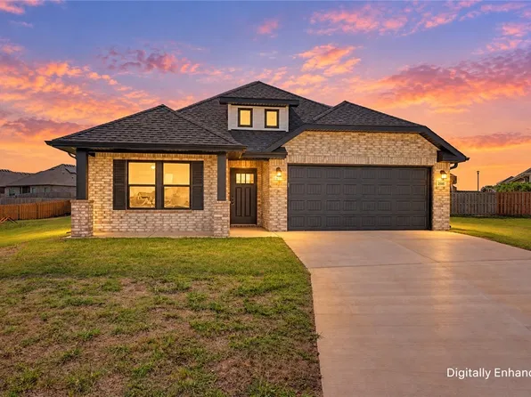 2500 Quince Ct, Centerton, AR 72712