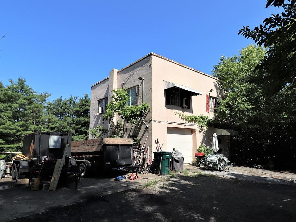 1st image of 945 Harbury Dr