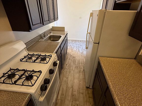 2nd image of 14055 Burden Cres APT 2B