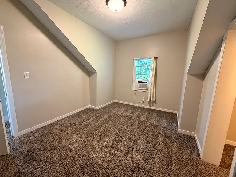 3627 Spring St — Photo 20