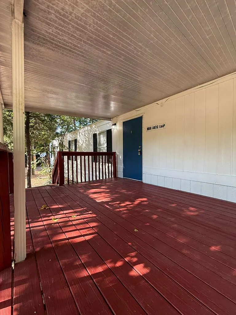 3 bed, $1,450 — Photo 1