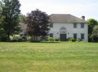 38 Red Fox Ln, Salt Point, NY 12578