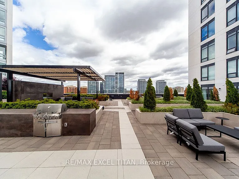 8868 Yonge St #602-E — Photo 28